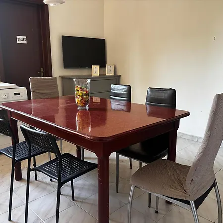 Sunlit Private - Shared Bathroom Homestay Msida